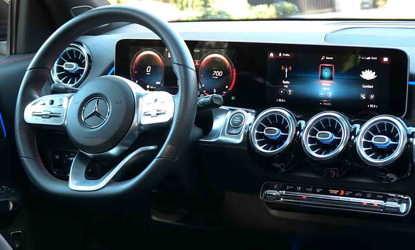 Mercedes-Benz-GLB200d