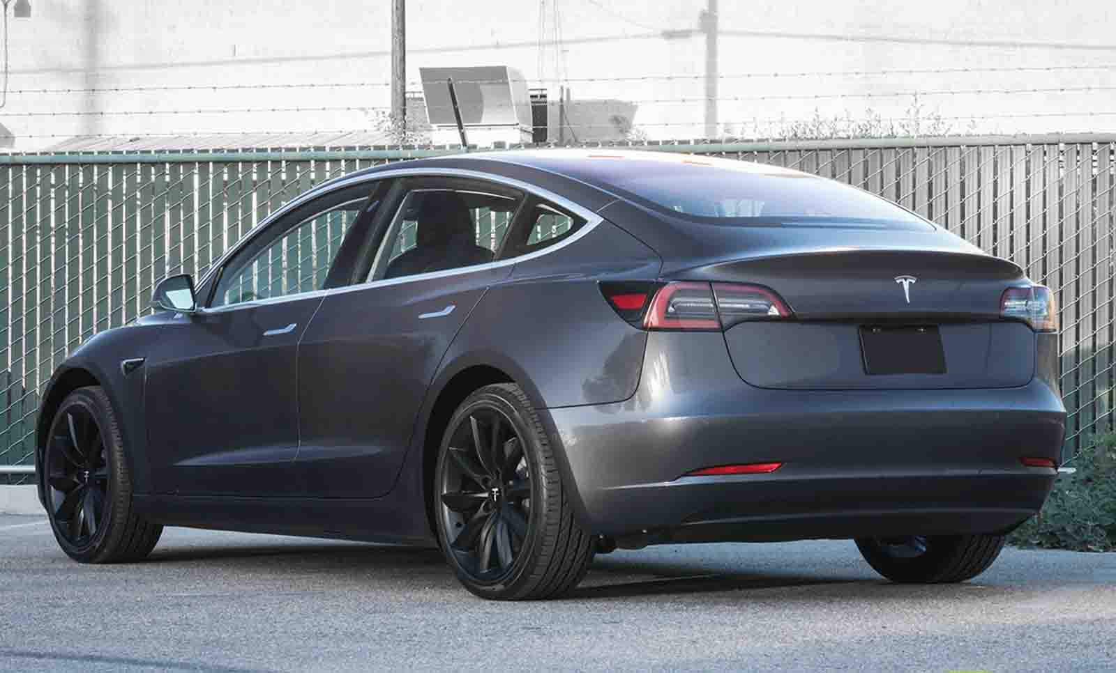 Tesla Model 3 Performance Saloon 335KW Electric Automatic | Hot Car