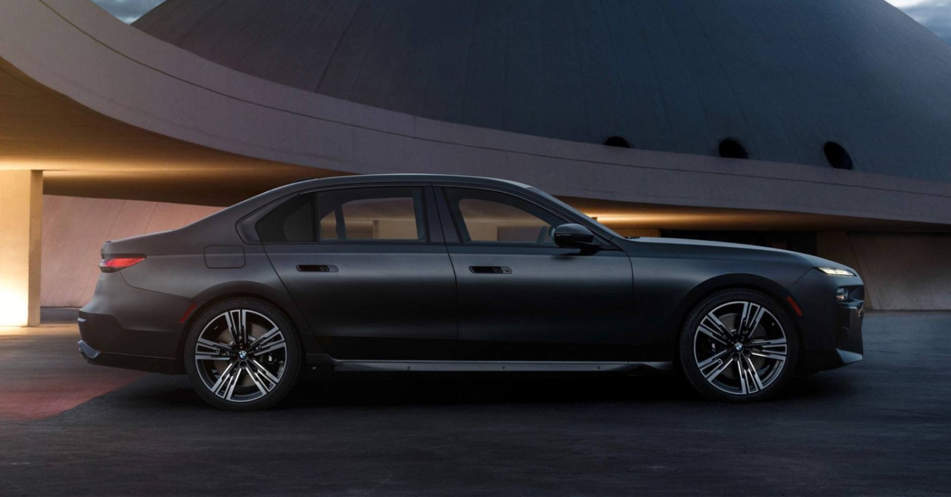 BMW-7 Series