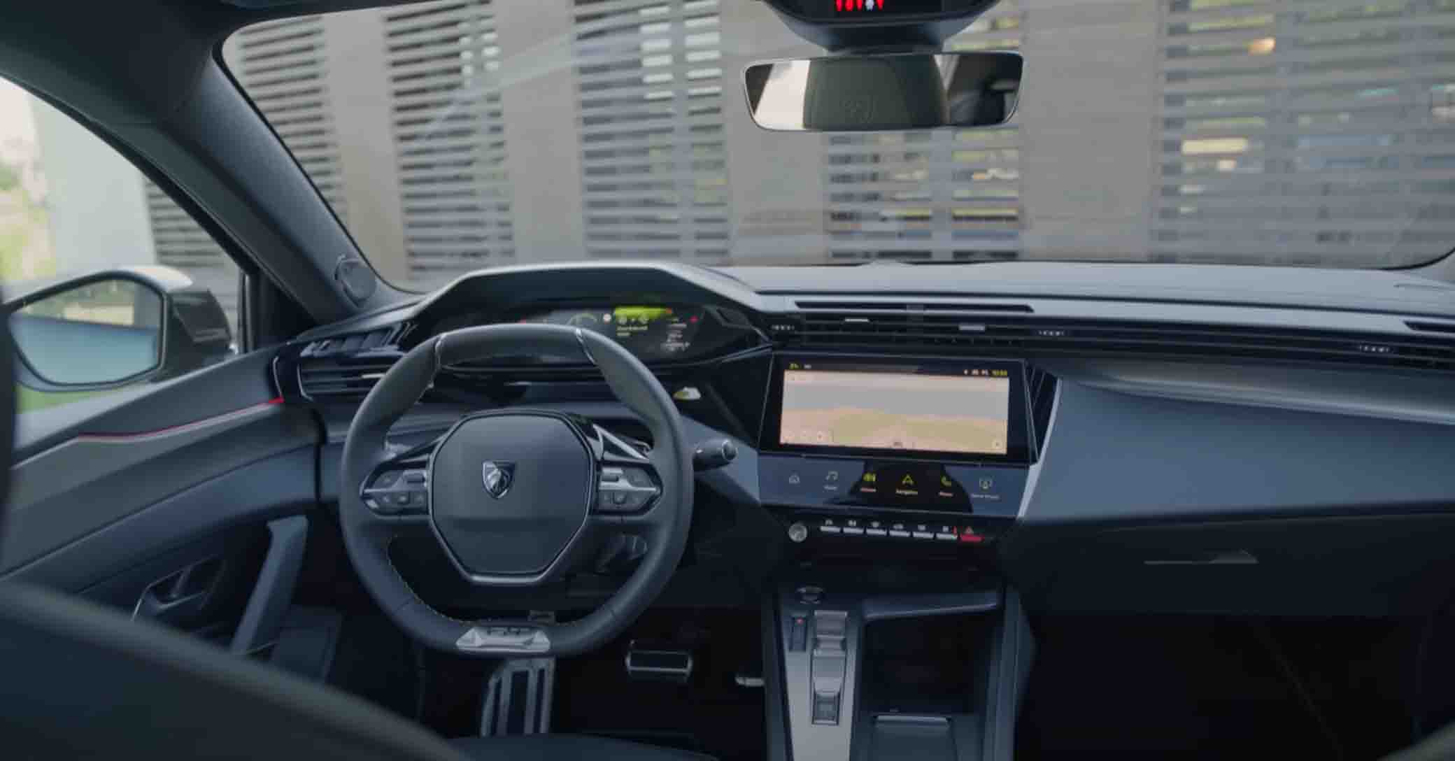 Peugeot-e 408
